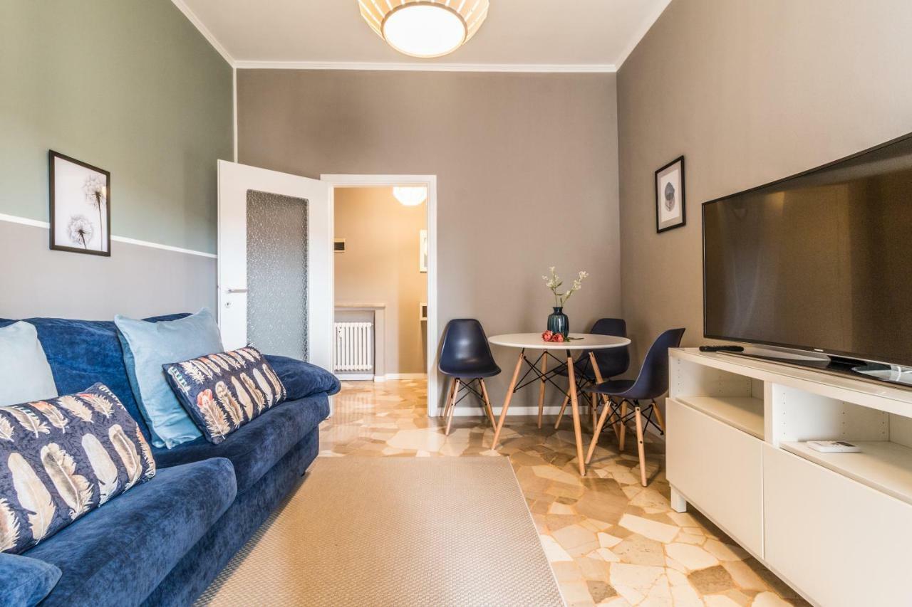 Joivy Modern 1-Bed Flat With Balcony In Portello Milano Ngoại thất bức ảnh